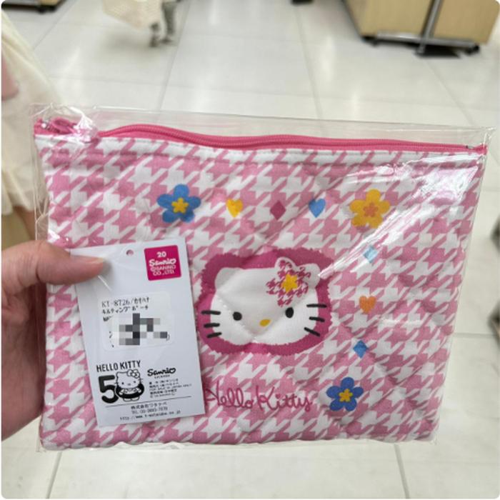 Hello Kitty pink pouch