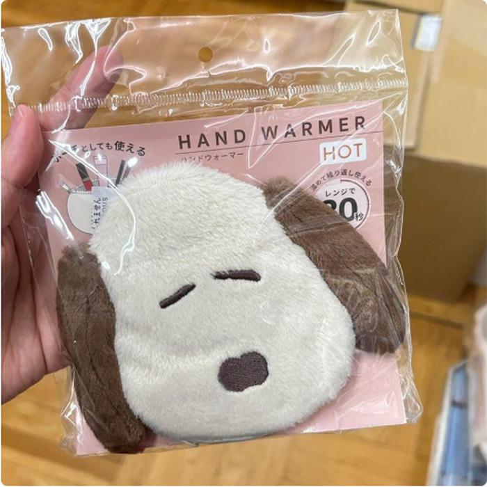 Snoopy Sleep Handwarmer. Warm Using a 30 -second microwave (the pouch can also be used for cosmetic containers too)