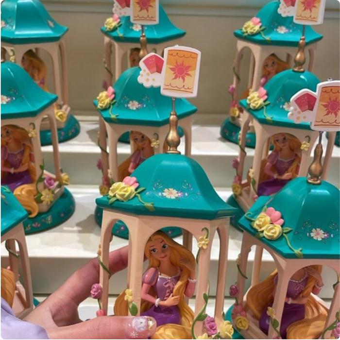 Paperclip Rapunzel Exclusive 