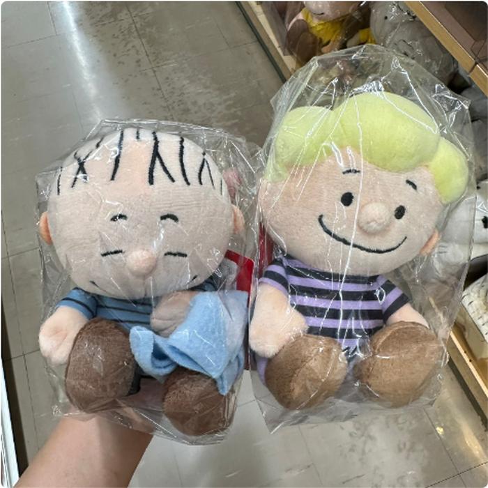 Plush Snoopy 