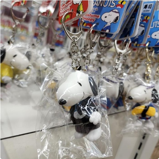 [2/27/2025-21:22-140] Keychain Snoopy Black Bushido 