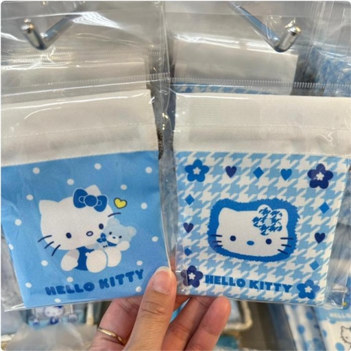 [3/8/2025-21:21-100] Hello Kitty Shaved Mini Pouch @each