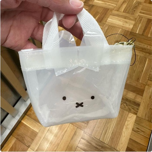 [16/03/2025-09:27-260] Miffy Keychain Mini Pouch