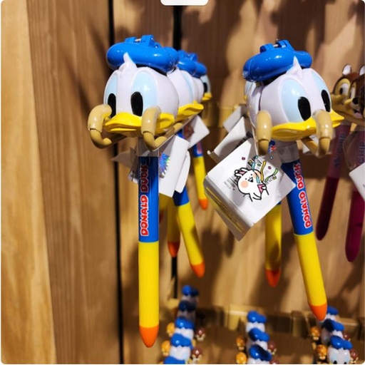 [10/14/2024-11:17-230] Pen Donald. His mouth can move