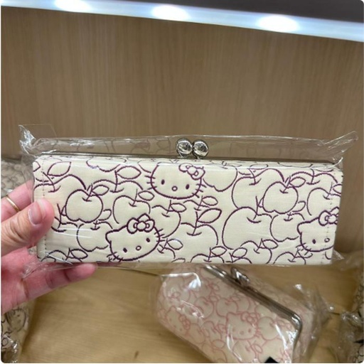 [11/3/2024-15:00-520] Hello Kitty Puffy Glasses Case Purple 