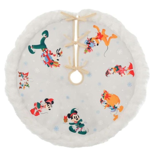 [11/4/2024-20:58-680] Tree skirts 