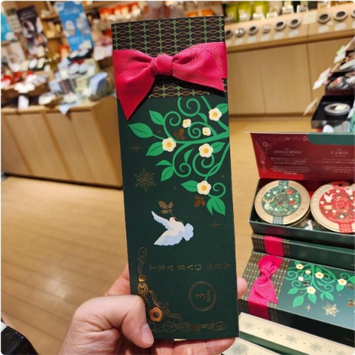 [11/10/2024-12:30-425] Nahhh if this one set can be 3 flavors of carol tea, white christmas and jingle bells 

Each there are 5 tea bags so total can get 15 pcs, the tin can be handsome