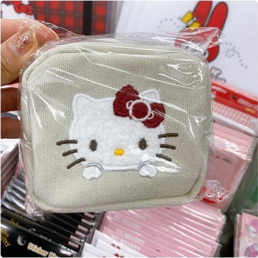 [12/19/2024-08:24-175] Hello Kitty Pouch