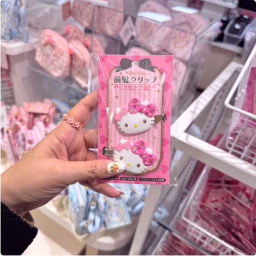 [12/23/2024-12:34-190] Hello Kitty Hairpin