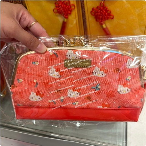 [12/28/2024-12:59-480] Hello Kitty Gamaguchi Pouch CNY Uk 12 x 3 x 20 cm