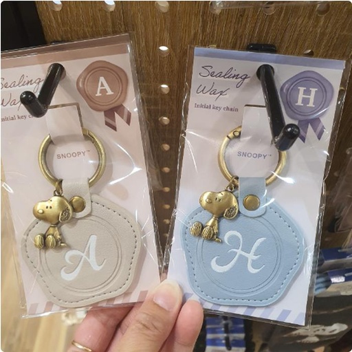 [1/19/2025-15:00-225] Initial Keychain Snoopy Letter a / h @each